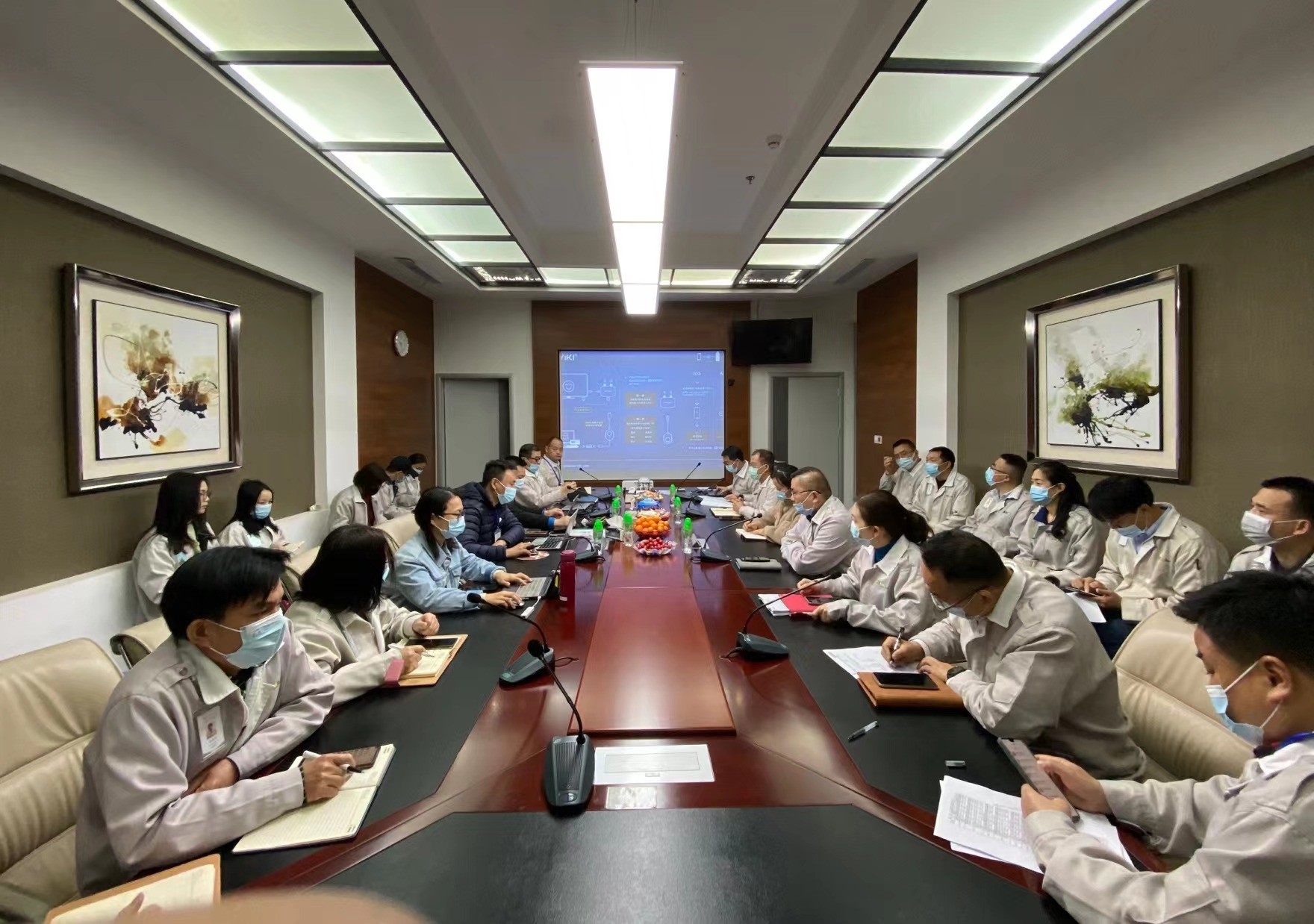 競(jìng)?cè)A電子世紀(jì)方略咨詢輔導(dǎo)下順利通過SA8000認(rèn)證并獲得證書