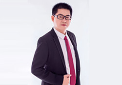 高  鑫  營銷總監(jiān)  資深顧問